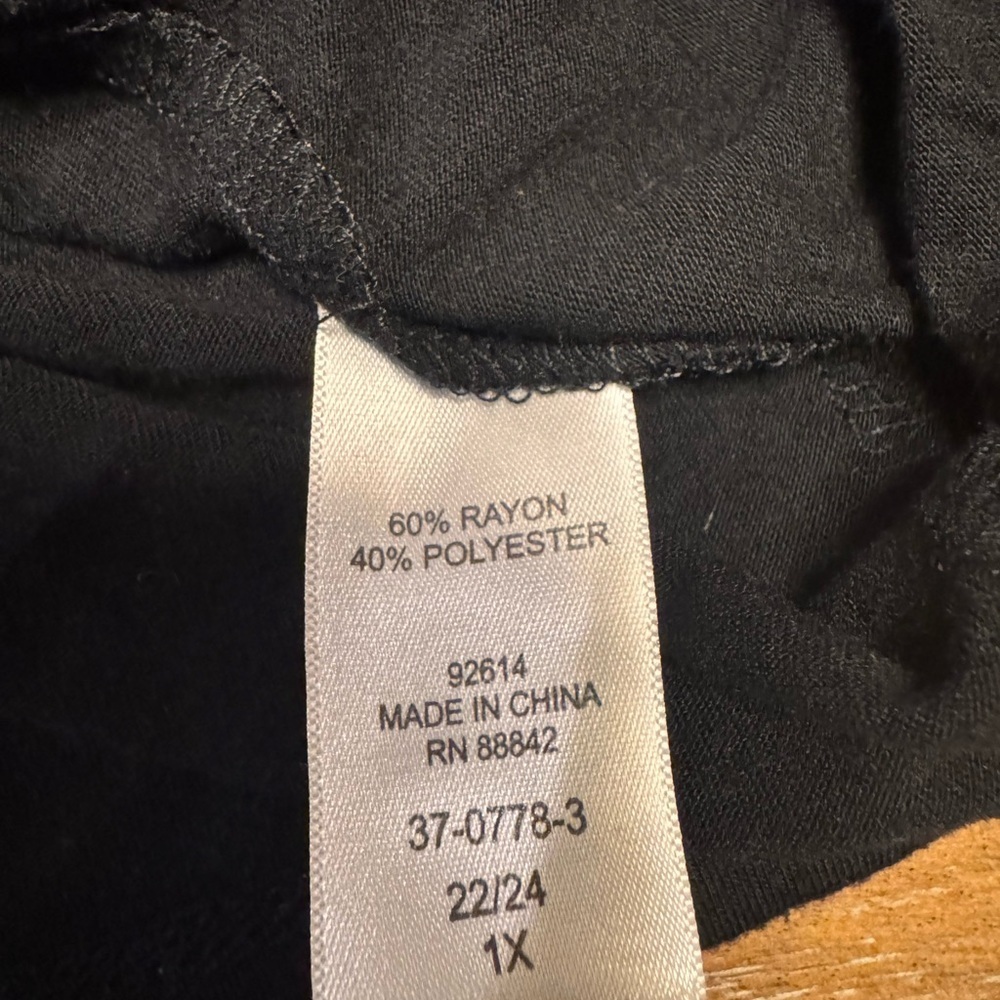 Roaman's Elegant Black Short Sleeve Top - Picture 5 of 6